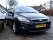 Ford Focus Wagon - 1.6 16V 100PK Comfort 16'/ Airco/ NL auto - 1 - Thumbnail