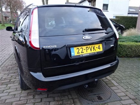 Ford Focus Wagon - 1.6 16V 100PK Comfort 16'/ Airco/ NL auto - 1