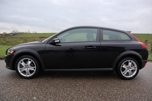 Volvo C30 - 1.8 Sport | Bluetooth Handsfreesystem | Cruisecontrol | Dealer Onderhouden - 1