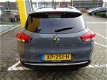 Renault Clio Estate - 0.9 TCe Limited BLUETOOTH, NAVIGATIE, CRUISE CONTROL, PARKEERSENSOREN, LM-VELG - 1 - Thumbnail