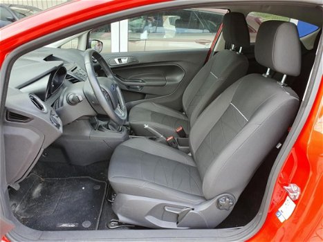 Ford Fiesta - 1.0 STYLE 65pk 3drs Privacy Glass/ Voorruitverwarming - 1