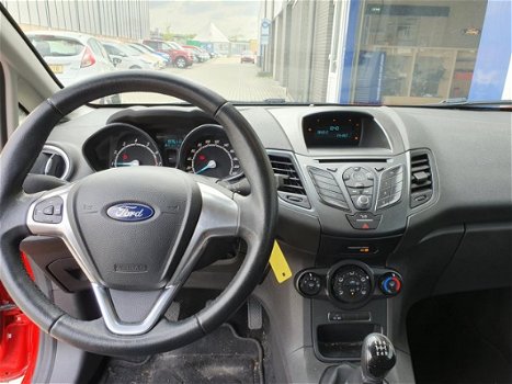 Ford Fiesta - 1.0 STYLE 65pk 3drs Privacy Glass/ Voorruitverwarming - 1