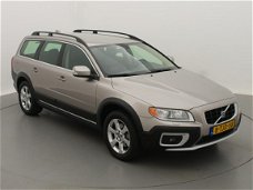 Volvo XC70 - 2.4 D5 Momentum