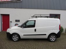 Fiat Doblò Cargo - Doblo 1.3 90PK Actual/ Airco/ Trekhaak/ Origineel NL