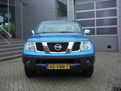 Nissan Navara - 2.5 DCI KING CAB 4WD - 1