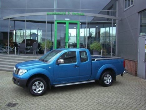 Nissan Navara - 2.5 DCI KING CAB 4WD - 1