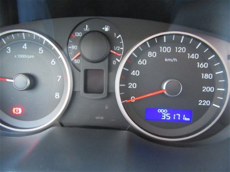 Hyundai i20 - 1.2i i-Deal Navigatie Airco Lichtm.velgen Parkeersensoren Cpv - 1