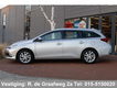 Toyota Auris Touring Sports - 1.2T Aspiration Limited | Navigatie | Trekhaak | - 1 - Thumbnail