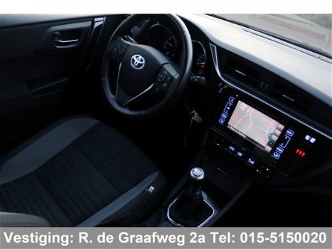 Toyota Auris Touring Sports - 1.2T Aspiration Limited | Navigatie | Trekhaak | - 1