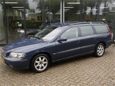 Volvo V70 - 2.4 Comfort Line *ECC