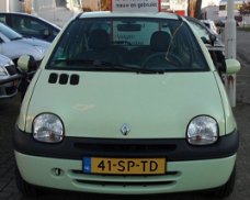 Renault Twingo - 1.2 Expression Elekt. ramen CPV Nieuw APK 72.000Km NAP