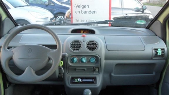 Renault Twingo - 1.2 Expression Elekt. ramen CPV Nieuw APK 72.000Km NAP - 1