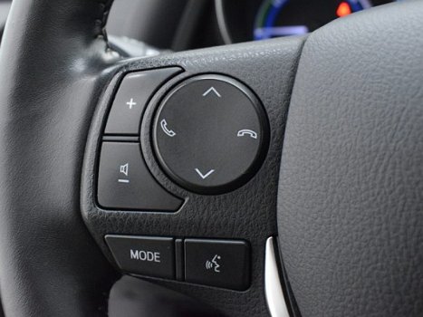 Toyota Auris Touring Sports - 1.8 Hybrid Lease | Leder | Panoramadak | Navigatie | - 1