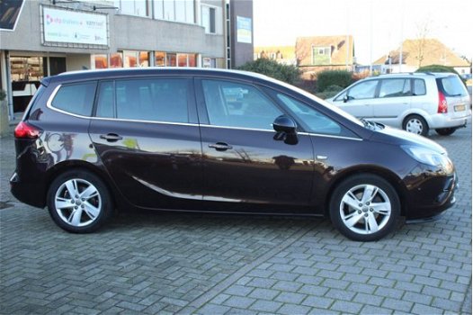 Opel Zafira Tourer - 1.4T Business+ 120Pk 7PERS NAVI CAMERA ECC 123000KM - 1