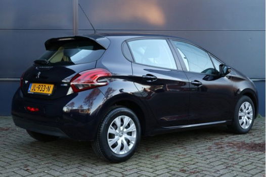 Peugeot 208 - 1.2 82 pk Blue Lion / Navigatie / Cruise Control / Parkeersensoren Achter / - 1