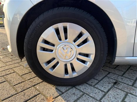Volkswagen Up! - 1.0 60PK 5 Deurs Move up Airco, Navigatie - 1