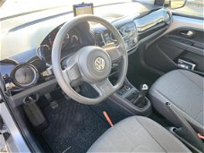 Volkswagen Up! - 1.0 60PK 5 Deurs Move up Airco, Navigatie