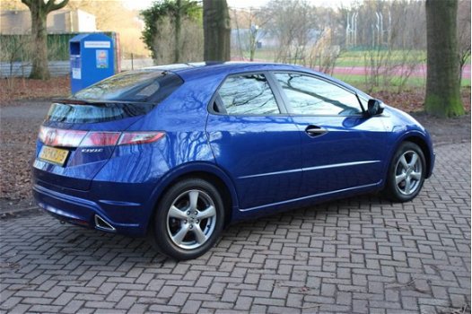 Honda Civic - 1.4 Sport, Navigatie, Airco - 1