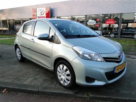 Toyota Yaris - 1.3 Aspiration Clima Navigatie 6-bak - 1