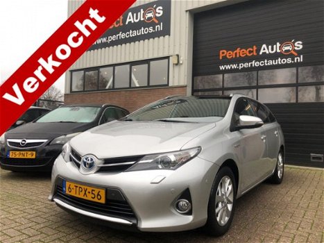 Toyota Auris Touring Sports - 1.8 Hybrid Lease+ Navi, Stoelverwarming, Trekhaak - 1