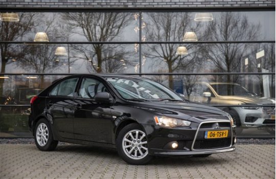 Mitsubishi Lancer Sportback - 1.6 Edition Two , Stoelverwarming, - 1