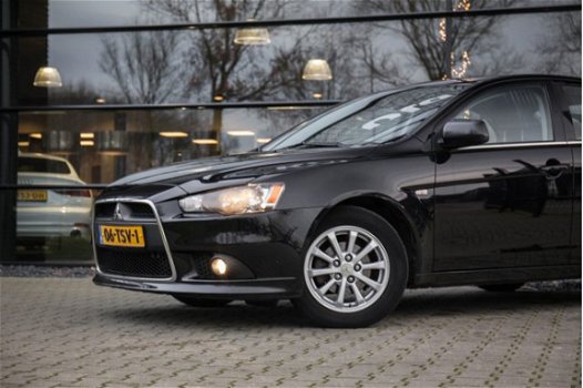 Mitsubishi Lancer Sportback - 1.6 Edition Two , Stoelverwarming, - 1