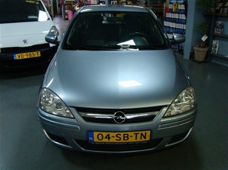 Opel Corsa - 1.2-16V Silverline - 1