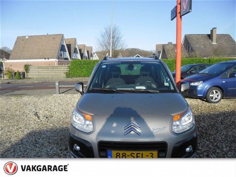 Citroën C3 Picasso - 1.6 VTi Aura trekhaak, 5 deurs, ruim, lage dorpel achter, hoge instap - 1