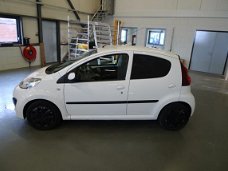 Peugeot 107 - 1.0 12V 68PK 5D XS