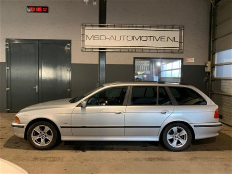 BMW 5-serie Touring - 523i Executive Youngtimer/Automaat - 1