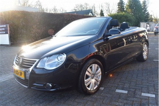 Volkswagen Eos - 2.0-16v FSI /cabrio/schuifdak/pdc - 1