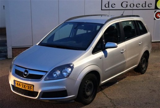 Opel Zafira - 1.9 CDTi Executive org. NL-auto - 1