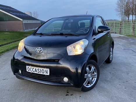 Toyota iQ - 1.0 VVTi Aspiration - Navi - Keyless Entry - ECC - Isofix - USB & AUX aansluiting - 1