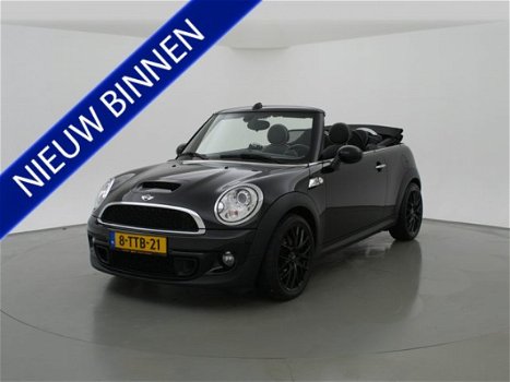 Mini Mini Cabrio - 1.6 COOPER S 184 PK LEDER/XENON/NAVIGATIE - 1