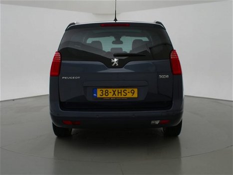 Peugeot 5008 - 1.6 THP ALLURE AUT. 7-PERSOONS LEDER/PANORAMA/NAVIGATIE - 1