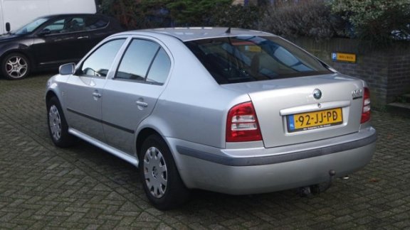 Skoda Octavia - 2.0 Comfort - 1