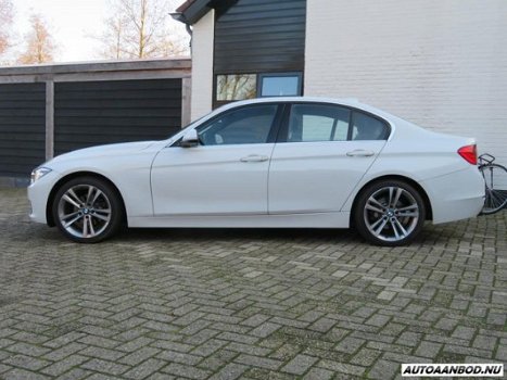 BMW 3-serie - 320i EfficientDynamics High Executive - 1