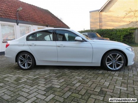 BMW 3-serie - 320i EfficientDynamics High Executive - 1