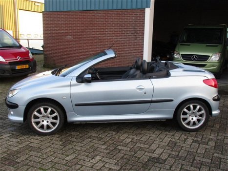 Peugeot 206 CC - 2.0-16V LEER AIRCO 154dkm - 1