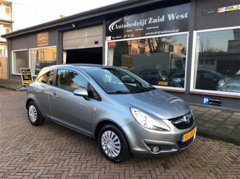 Opel Corsa - 1.2-16V '111' Edition Airco Cruise ElekR Nap - 1