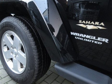 Jeep Wrangler Unlimited - 2.8 CRD SAHARA 200pk, Leer, Navi, Ecc, Cruise, Stoelverw - 1