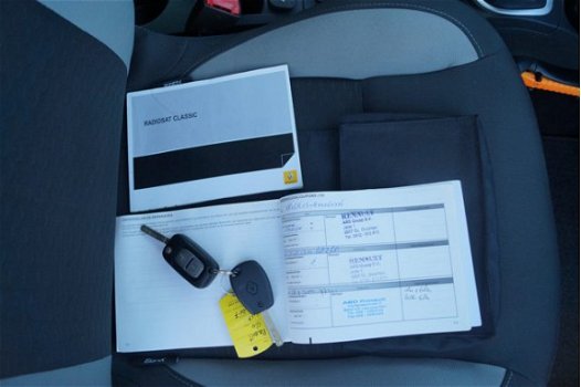Renault Clio - 1.2 Authentique AIRCO - ELEKTR. PAKKET - ISO FIX - LMV - 1