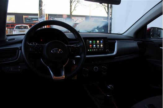 Kia Stonic - 1.2 Concept bicolor navi via carplay, led, cruise control - 1