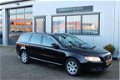 Volvo V70 - 2.0T Kinetic | PDC voor en achter | Navi | Trekhaak - 1 - Thumbnail