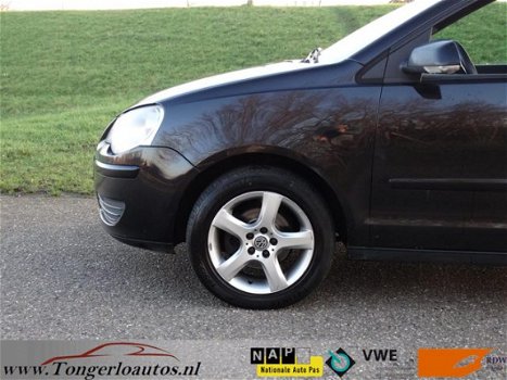 Volkswagen Polo - 1.4-16V Turijn -Airco-Boekjes-Nette auto - 1