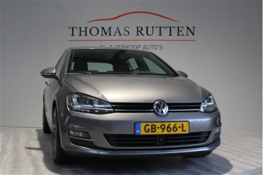 Volkswagen Golf - 1.6 TDI Trendline 2013/ Automaat/ Leder/ Clima/ Cruise/ Stuur bed/ Xenon-Led/ Elek - 1