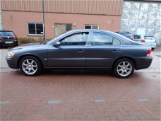 Volvo S60 - 2.4 Edition II Clima, PDC, Half/LederCruise control