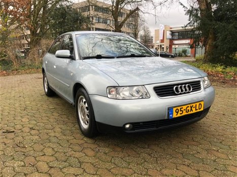 Audi A3 - 1.6 Attraction 5-Drs Airco Cruise NAP - 1