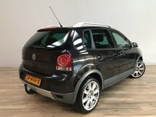 Volkswagen Polo - 1.9 TDI 100PK CROSS CLIMA / CRUISE / TREKHAAK / LMV / DAKRAIL / PRIVACYGLAS