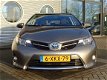 Toyota Auris - 1.8 Hybrid Lease Navigatie / Climate Controle - 1 - Thumbnail